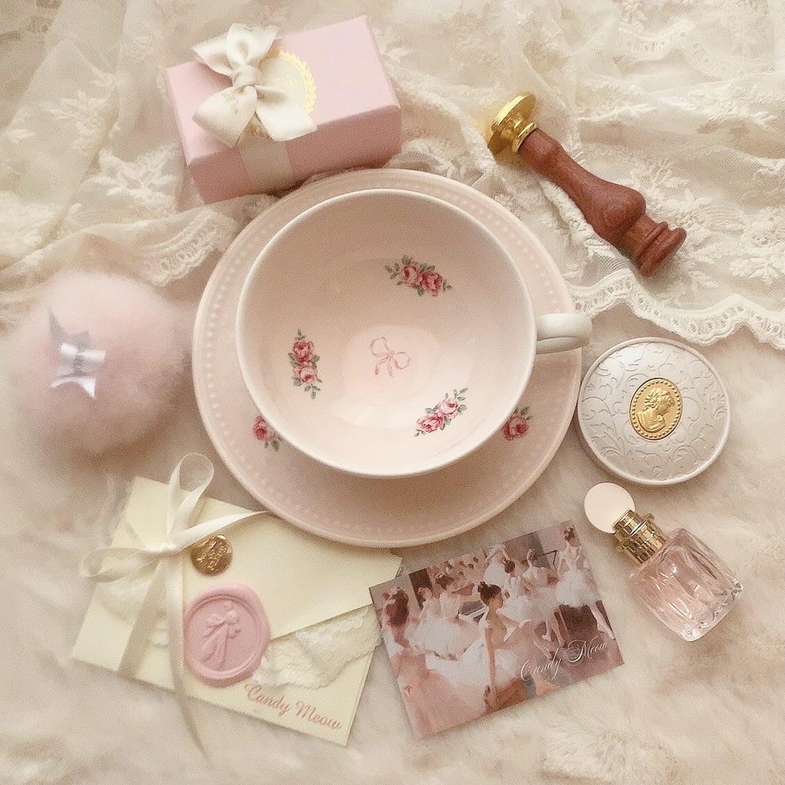 Rose ribbon cup&saucer
