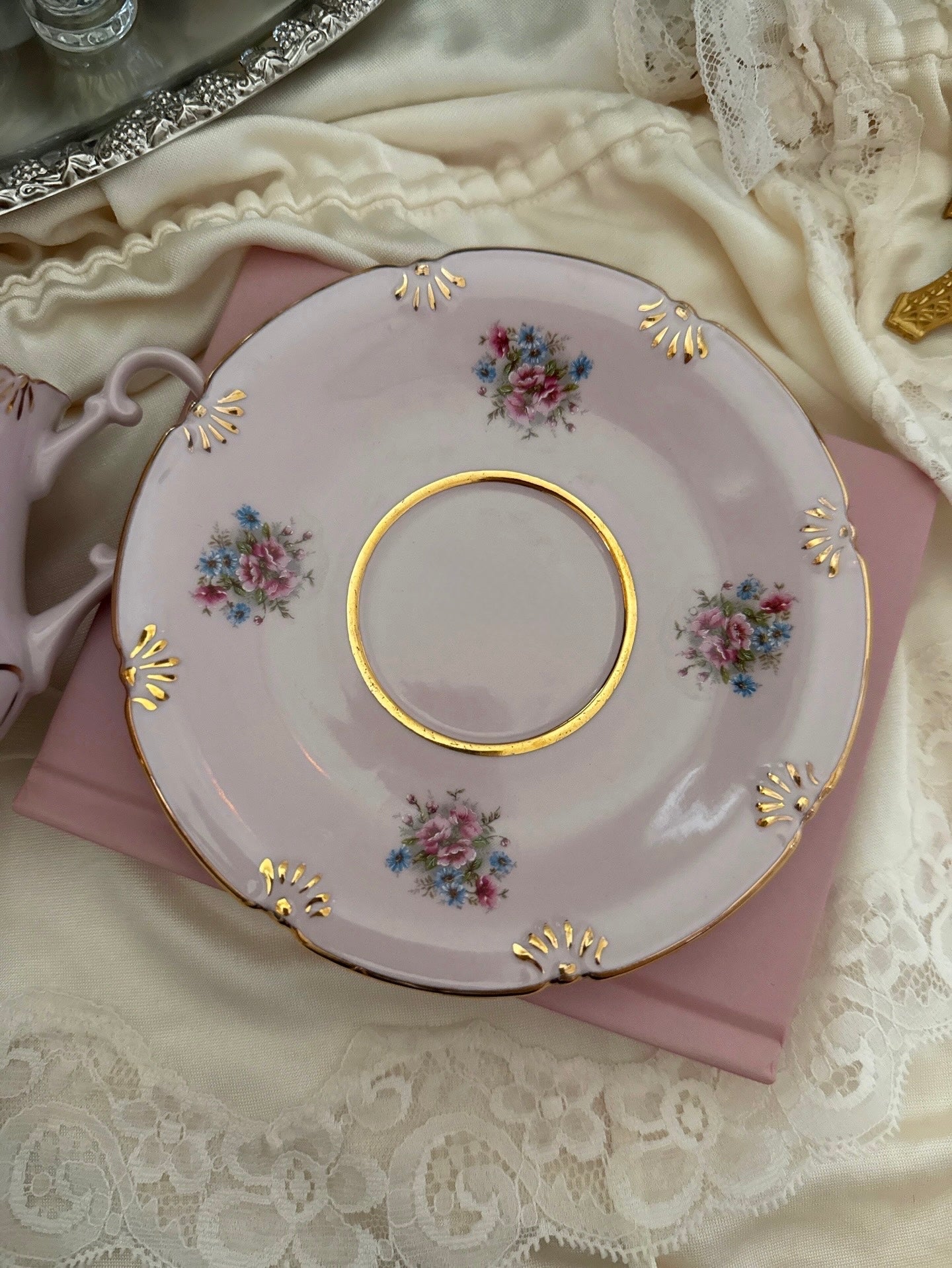 Pink porcelain cup&saucer