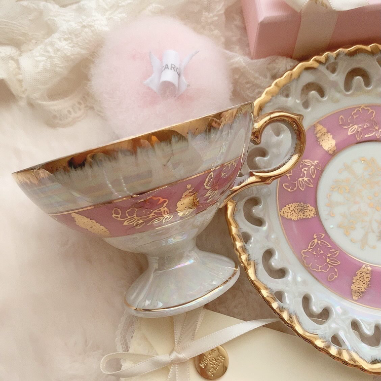 Vintgage pearl pink cup&saucer