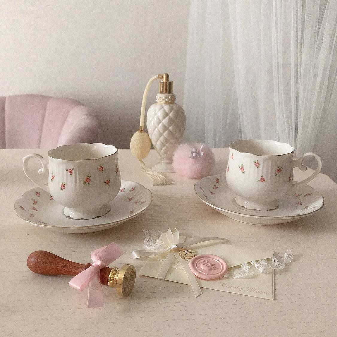 Petite rose cup&saucer