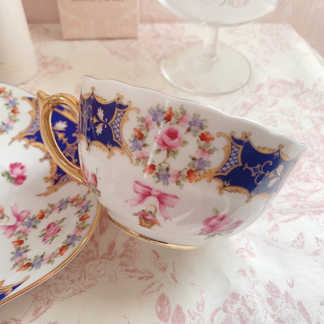 Blue rose garden cup&saucer