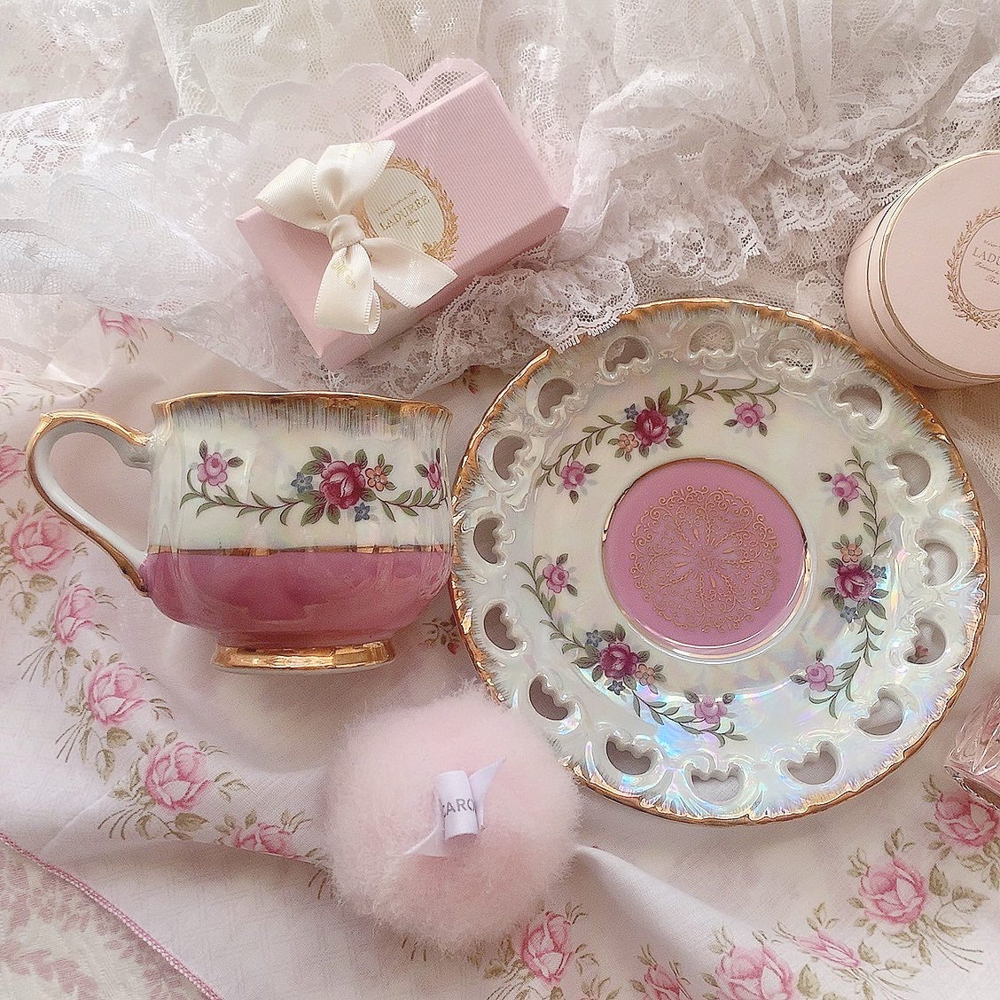 Pink aurora cup&saucer