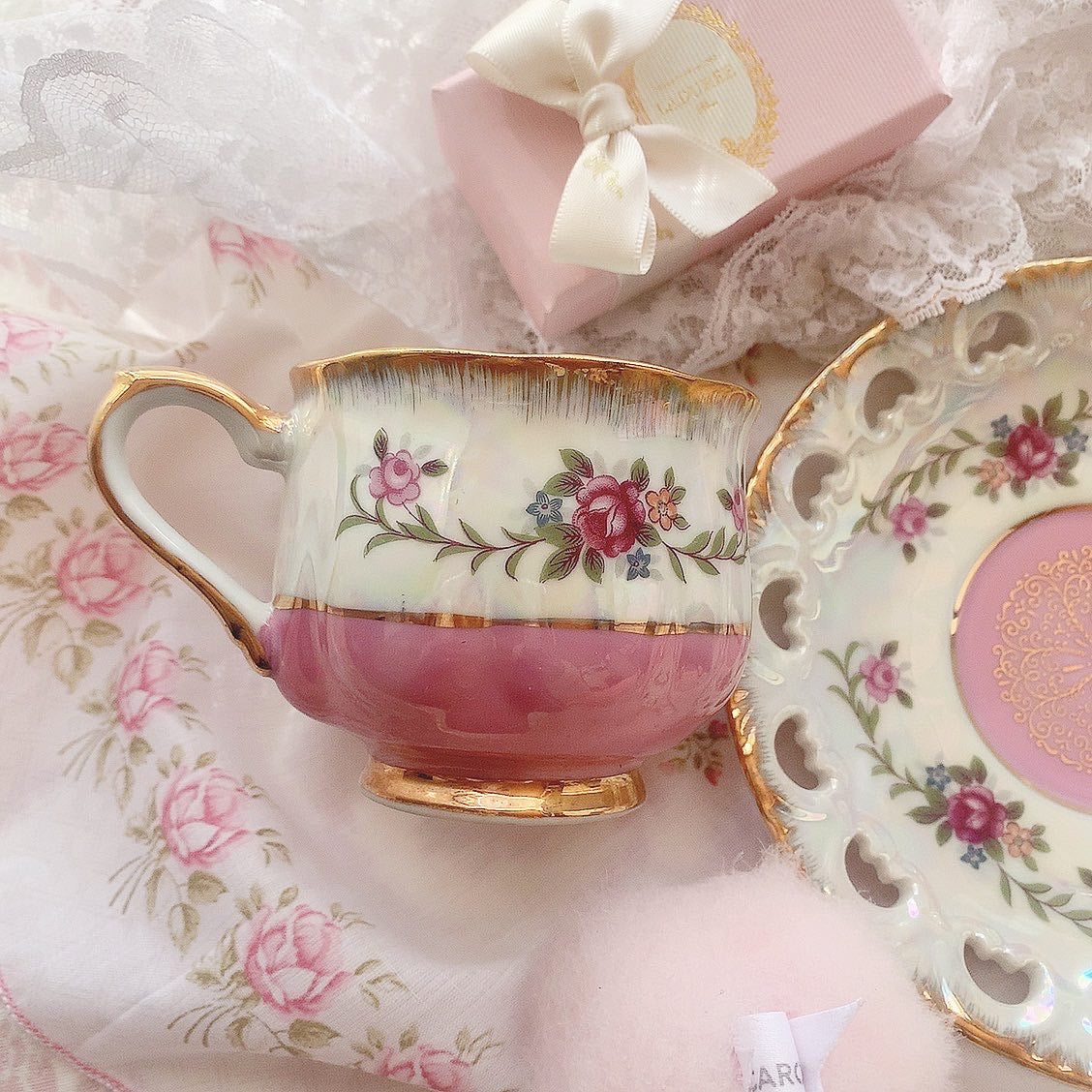 Pink aurora cup&saucer