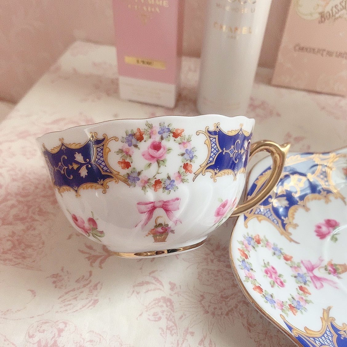 Blue rose garden cup&saucer