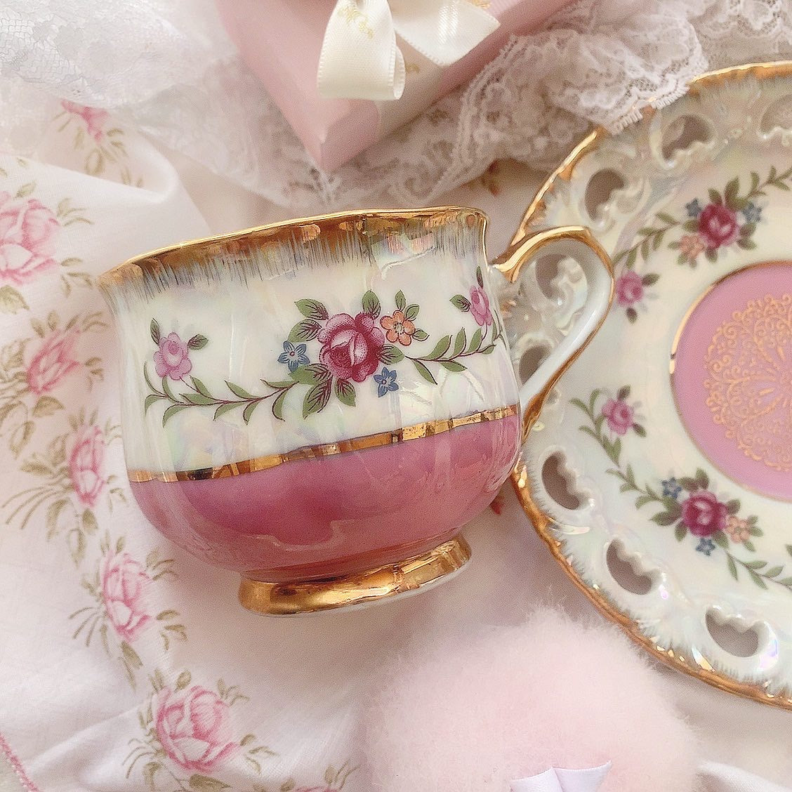 Pink aurora cup&saucer